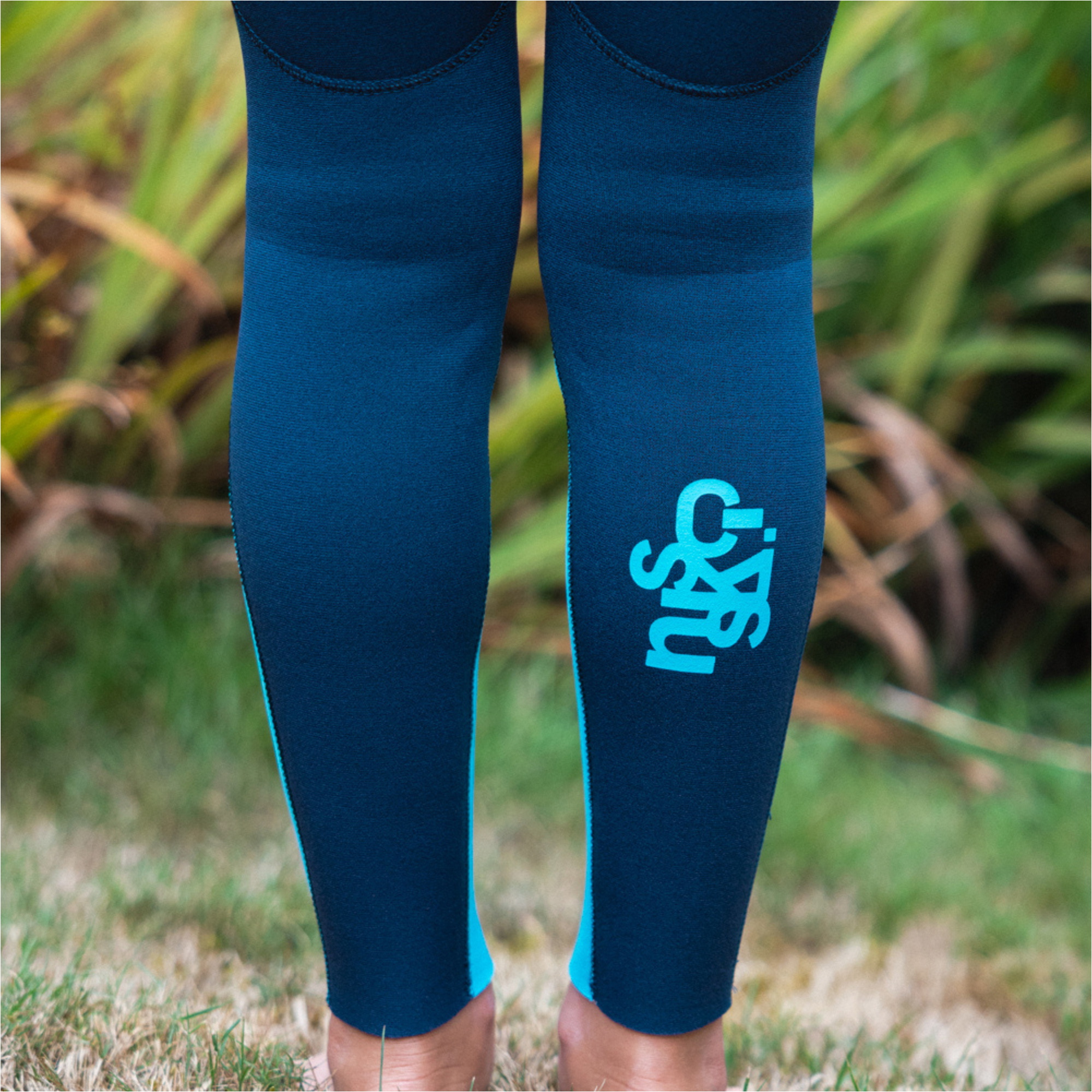 2026 C-Skins Junior Nuwave Legend 3/2mm Back Zip Wetsuit C-NLE32JBZ - Bluestone / Blue / Red